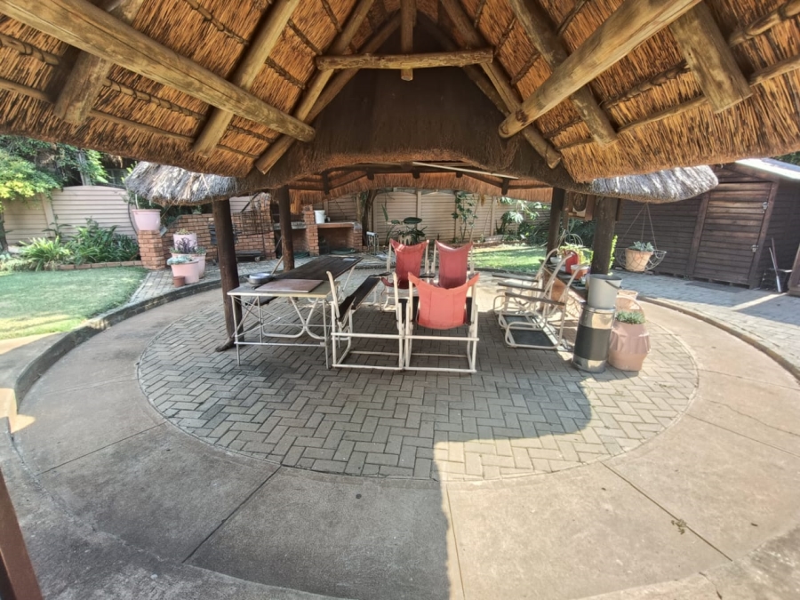 To Let 3 Bedroom Property for Rent in Oos Einde North West
